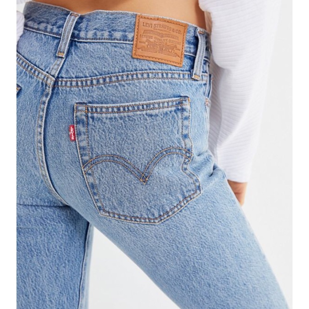 Levi’s High-Rise Wedgie Fit Jeans